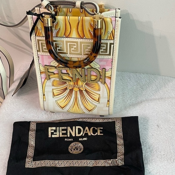Authentic Fendi x Versace ‘ Fendace ‘ mini sunshine shopper - Picture 4 of 8